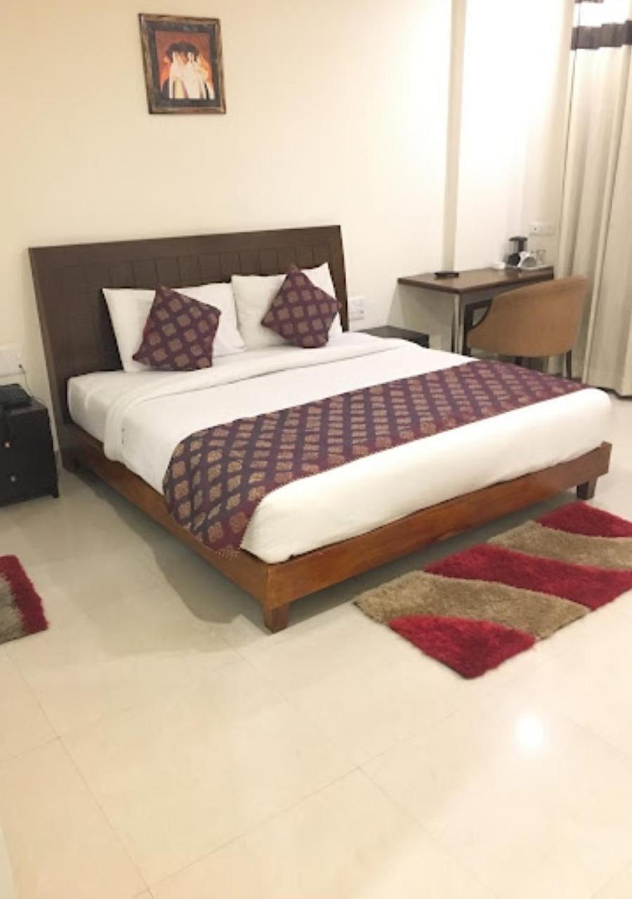 Hotel Zion Inn Varanasi Exterior photo